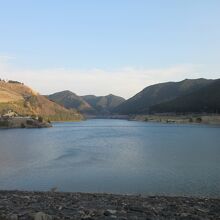 「青土ダム」によって形成されたダム湖は特に名前はありません