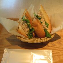 ツナサンド　￥400