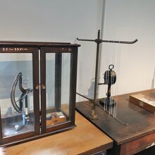 繊度むらを検査する機器