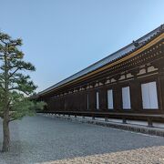 1001体の観音像が祭られている日本一長い木造建築