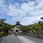 嵐山の中心地にあるお寺