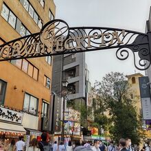 かなりの人出あり