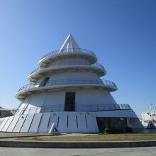 フェリーターミナルとは思わず入った