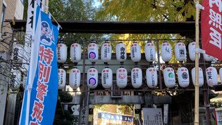 博多祇園山笠が奉納される歴史ある神社です。