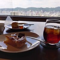 ラウンジにてティータイム