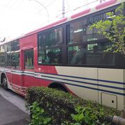 レトロなデザインの車両でした。