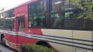 レトロなデザインの車両でした。