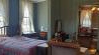 日露戦争の前の年に垂れられた明治の建物の１つ