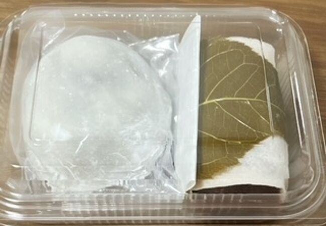 おいしい季節の和菓子をいただきました