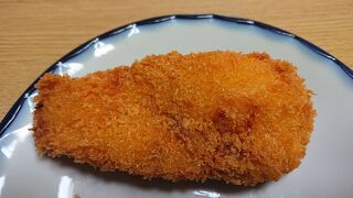 肉厚な、「柚子ささみサンド」