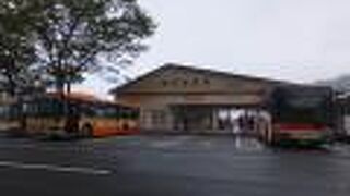 小田急系と西武系の港はちょっと離れてます。