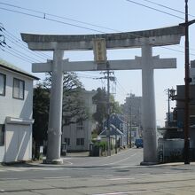 大鳥居。神社は西南戦争の挙兵の場だった