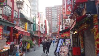 いつもと変らぬ南京町。コロナの影響はでているのだろうか。