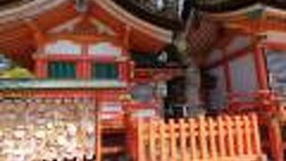 宇佐神宮上宮本殿西側に鎮座の境内末社