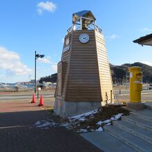 ≪女川町たびの情報館「ぷらっと」≫そばの希望の鐘