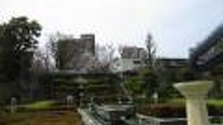 階段式噴水児童公園です。