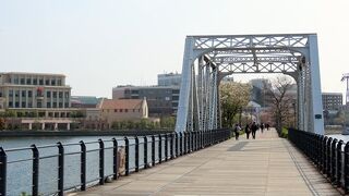 桜木町から運河パークへ