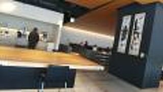 ゆったりソファでひとときの楽しみ