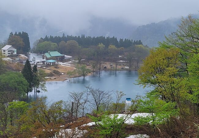 山奥にある池