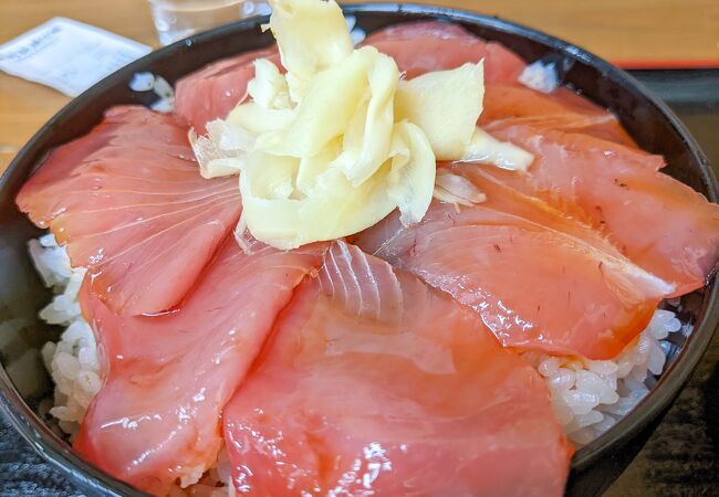 朝食に最適！　マグロの漬け丼