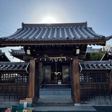 温泉横の観音堂