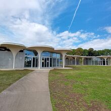 イイナパーク川口内の地域物産館です。