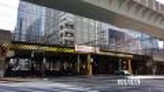 東京駅から北にかかる高架橋です。