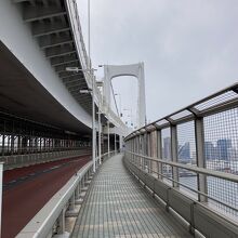 クルマは飛ばしてますね～（汗）