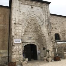 フズルベイ ジャーミィ