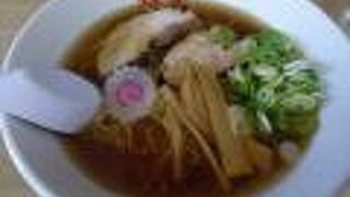 焼きそばも楽しめるラーメン店