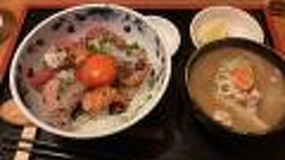 絶品塩海鮮丼