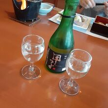 お酒は別料金