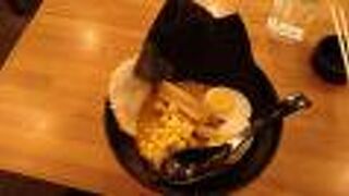 濃厚味噌ラーメンとハイボールをいただきました