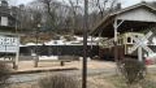 伊香保渋川間を運行した路面電車がある公園