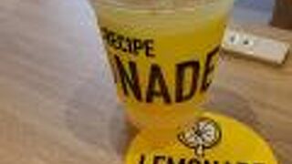 ショッピングモール