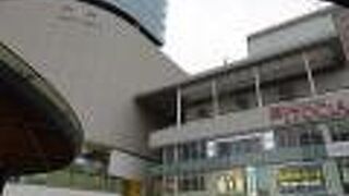 個性的なお店が集まるフードアベニュー