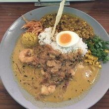 白身魚とエビのカレー