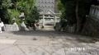 今は階段になっています。