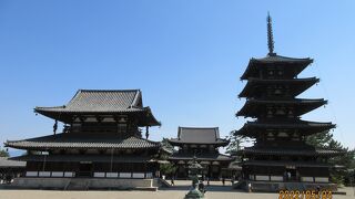 世界最古の木造建築・法隆寺