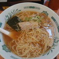 ラーメン大盛です。安いし美味しいので、お客がとても多いです。