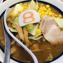 ８番らーめん 犀川大橋店