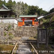 青岸渡寺からはかけぬけ道で