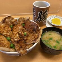 豚丼