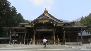 弥彦神社「おやひこさま」