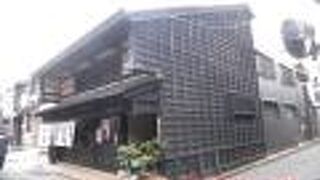 ひがし茶屋街にあった江戸時代からのお米屋さん