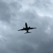 北風が強い日は有名な17ENDではなく南側の35ENDから飛行機は着陸します。