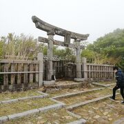 弥彦神社奥宮 御神廟