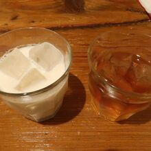 ラッシーとハト麦茶