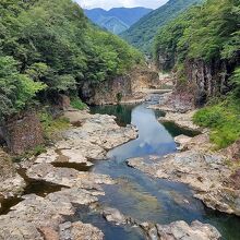 橋から見た上流側