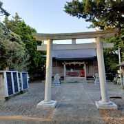 野島崎灯台の足元にある神社
